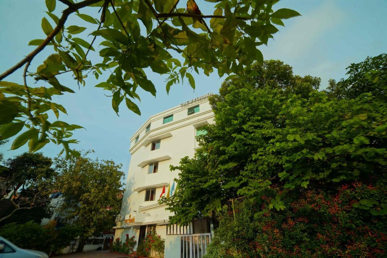 The Vyshakh Hotel Guruvayur Bagian luar foto